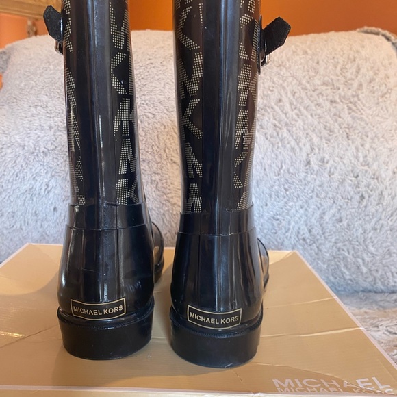 Michael Kors MK Logo Rain Boots size 9 - Picture 2 of 8